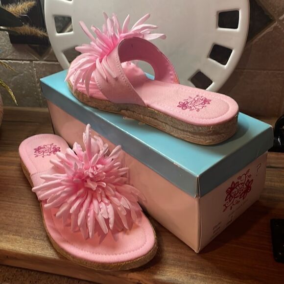 Ragg Hula Girl Pink Sandals - 8 - Excellent Condition - Picture 1 of 8